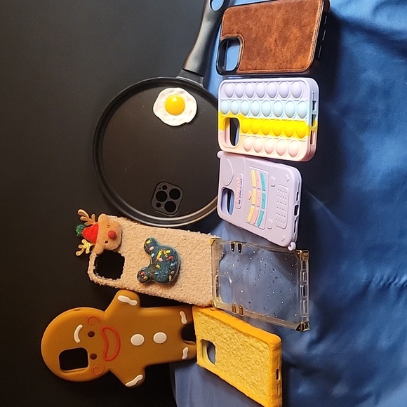 Assorted Fun Phone Cases - Picture 5 of 5